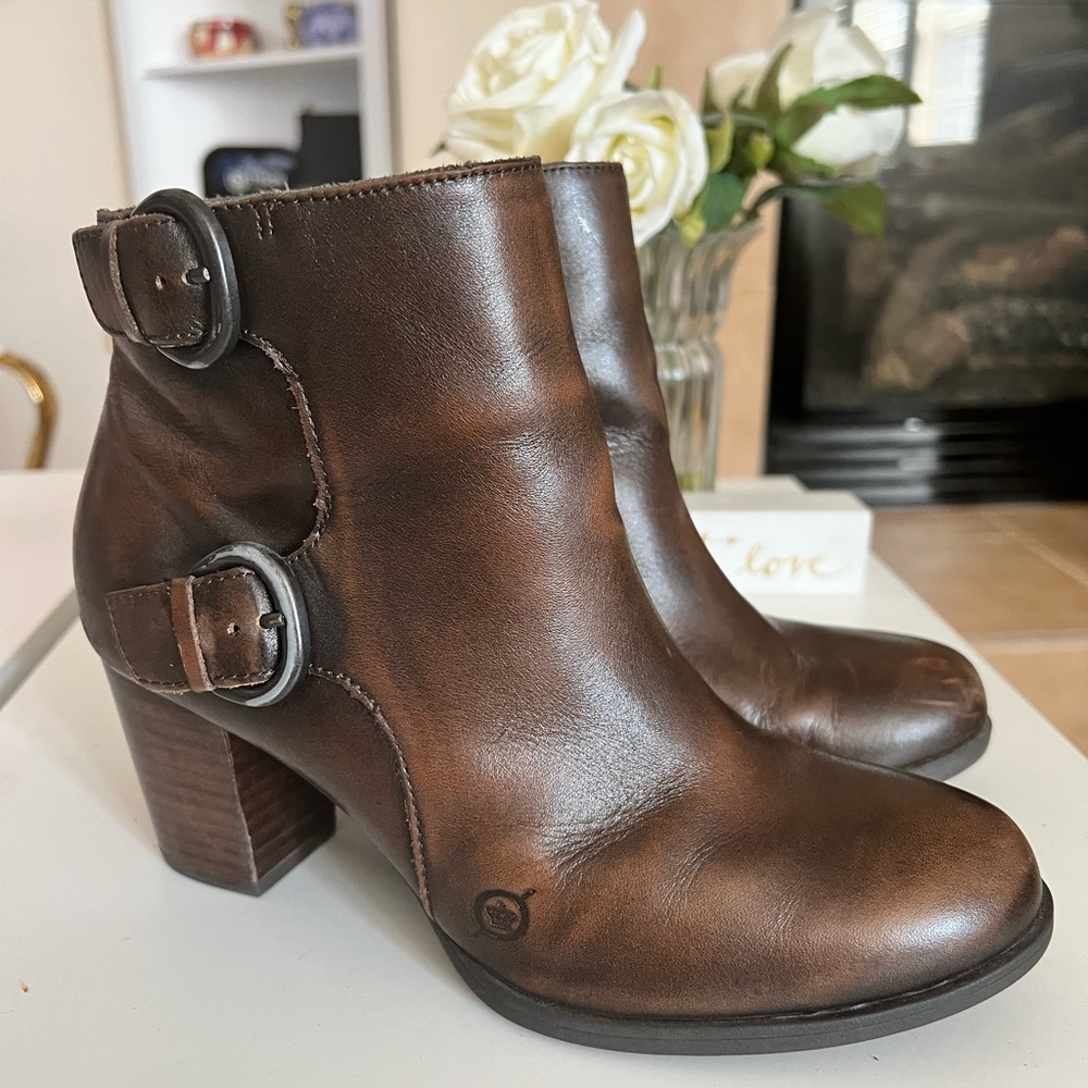 Born Brown leather ankle boots
